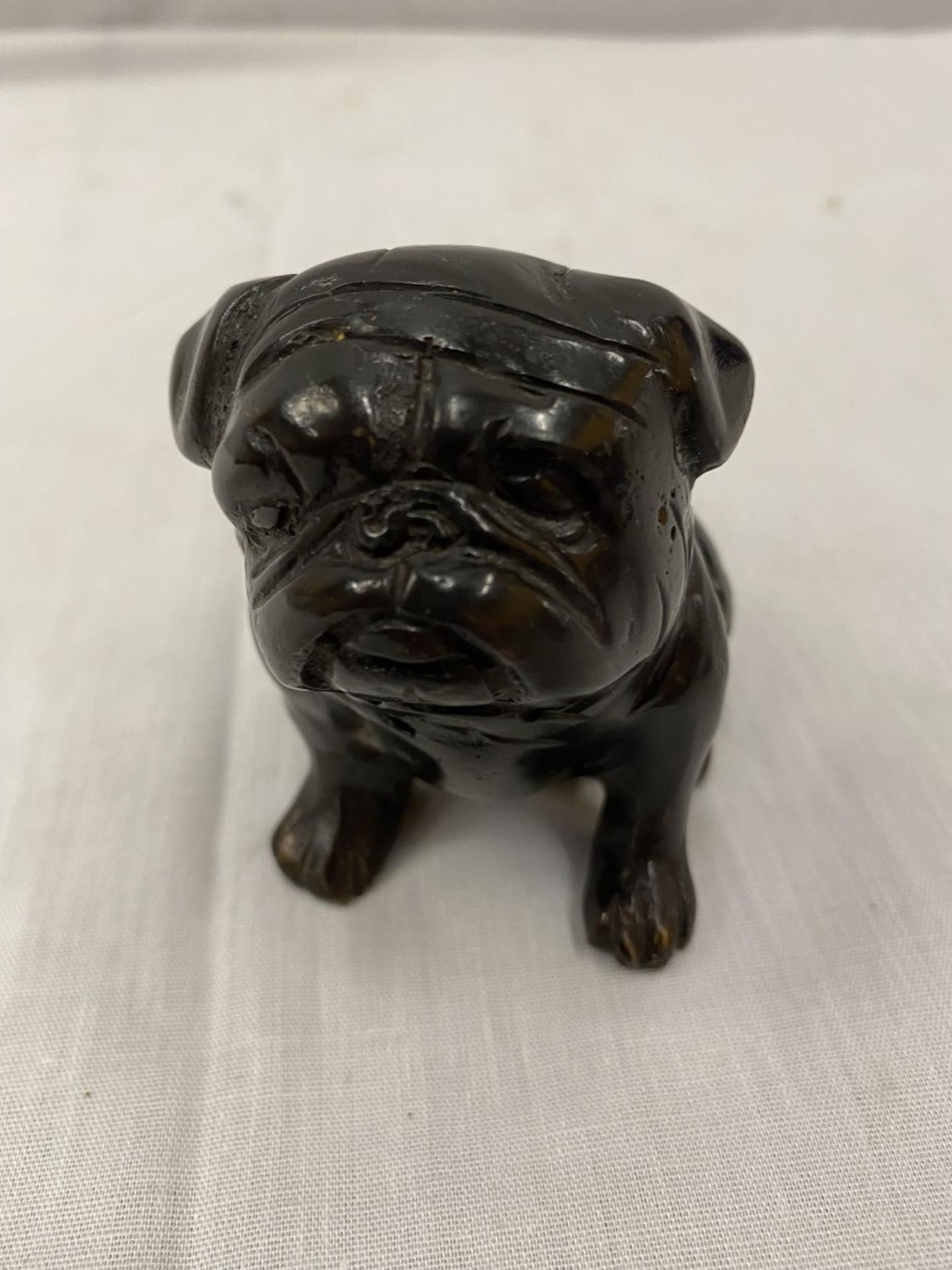 A PAIR OF BRONZE BULLDOGS, ONE SITTING AND ONE LAYING DOWN, HEIGHT 7CM AND 4CM - Image 19 of 22