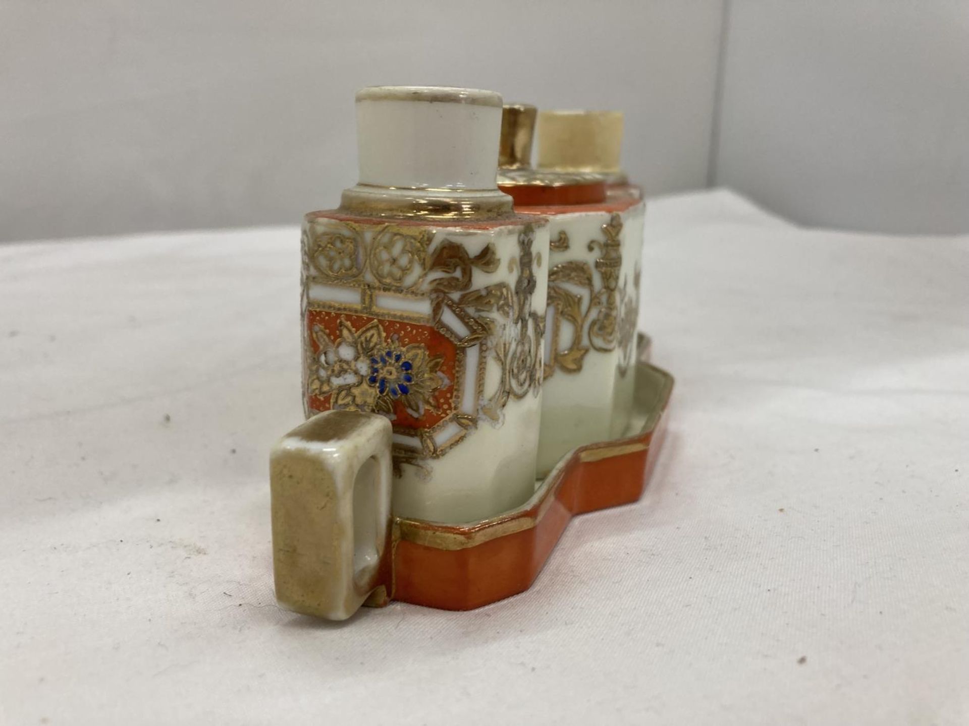 AN ORANGE AND GILT NORITAKE CRUET SET AND AN ART DECO CRUET SET - Image 4 of 10