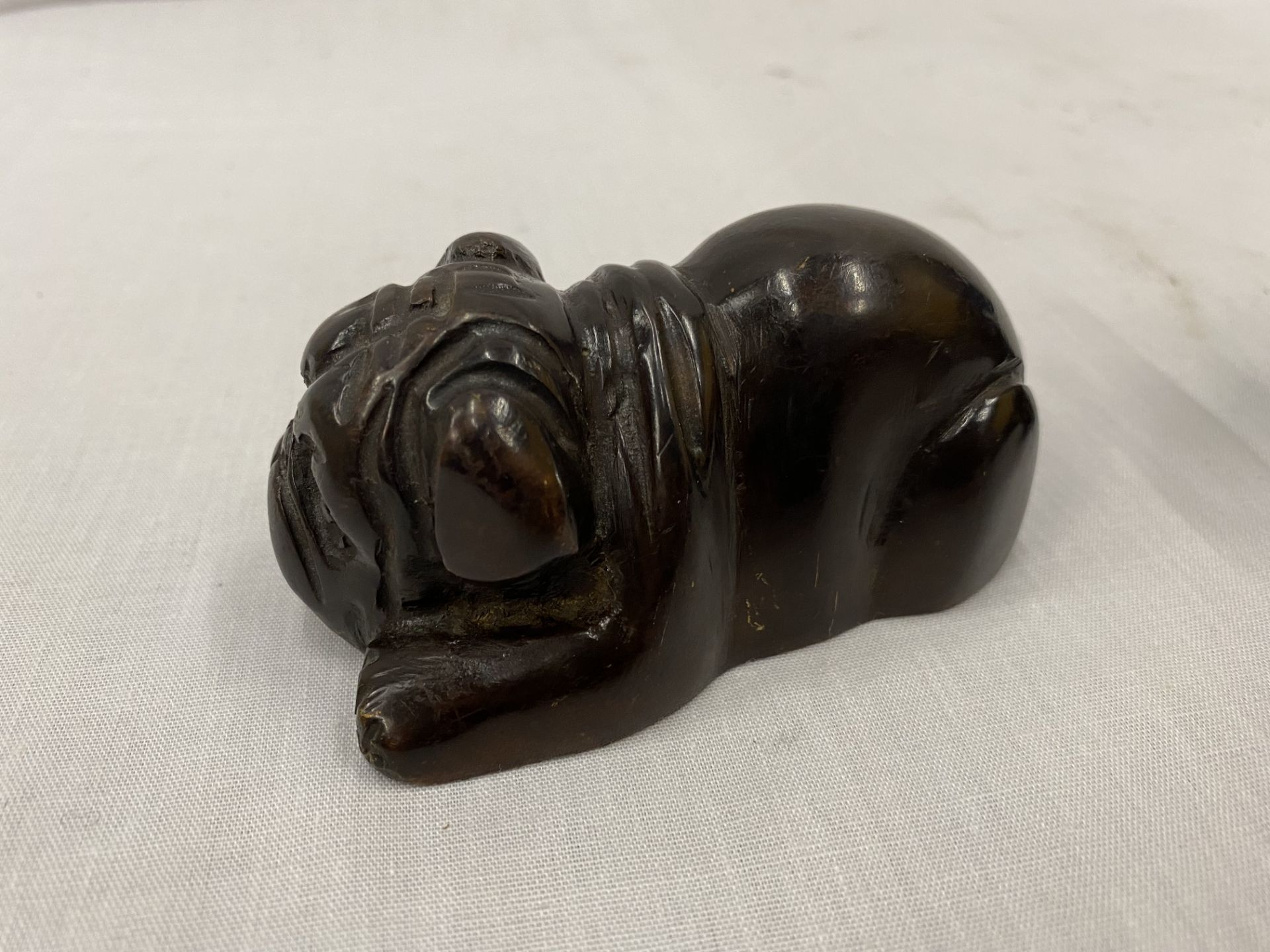 A PAIR OF BRONZE BULLDOGS, ONE SITTING AND ONE LAYING DOWN, HEIGHT 7CM AND 4CM - Image 5 of 22