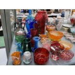 A LARGE QUANTITY OF COLOURED GLASSWARE TO INCLUDE VASES, BOWLS, JUGS, ETC