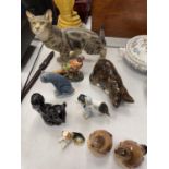 A QUANTITY OF CERAMIC AND RESIN ANIMAL FIGURES TO INCLUDE A LARGE TABBY CAT HEIGHT 27CM, LENGTH