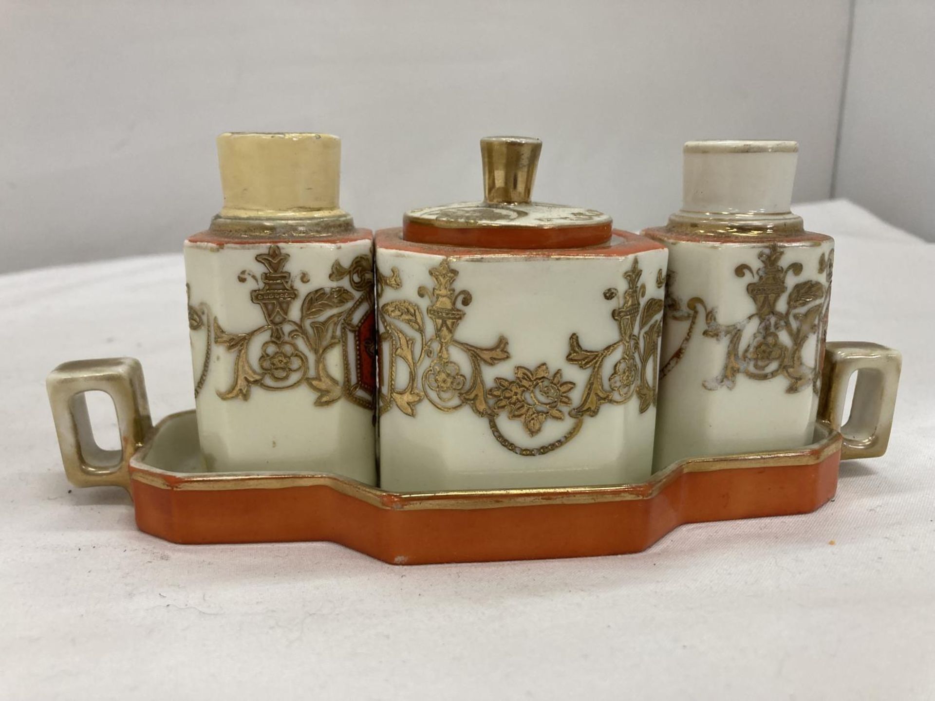 AN ORANGE AND GILT NORITAKE CRUET SET AND AN ART DECO CRUET SET - Image 6 of 10