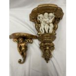 A LARGE GILDED WALL SCONCE WITH ELABORATE DECORATION AND CHERUBS HEIGHT 45CM, WIDTH 31CM, A GILDED