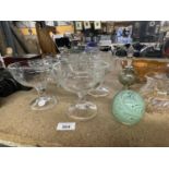 A QUANTITY OF GLASSWARE TO INCLUDE DESSERT DISHES, A CAITHNESS VASE, SCENT BOTTLES, ETC