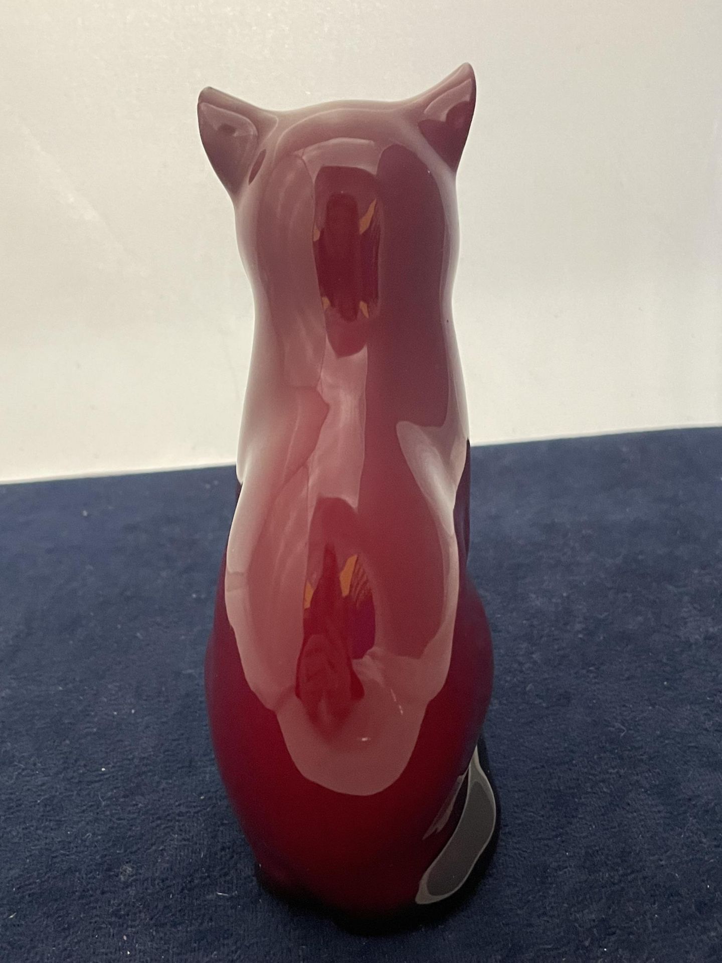 A ROYAL DOULTON FLAMBE CAT- 13 CM - Image 3 of 5
