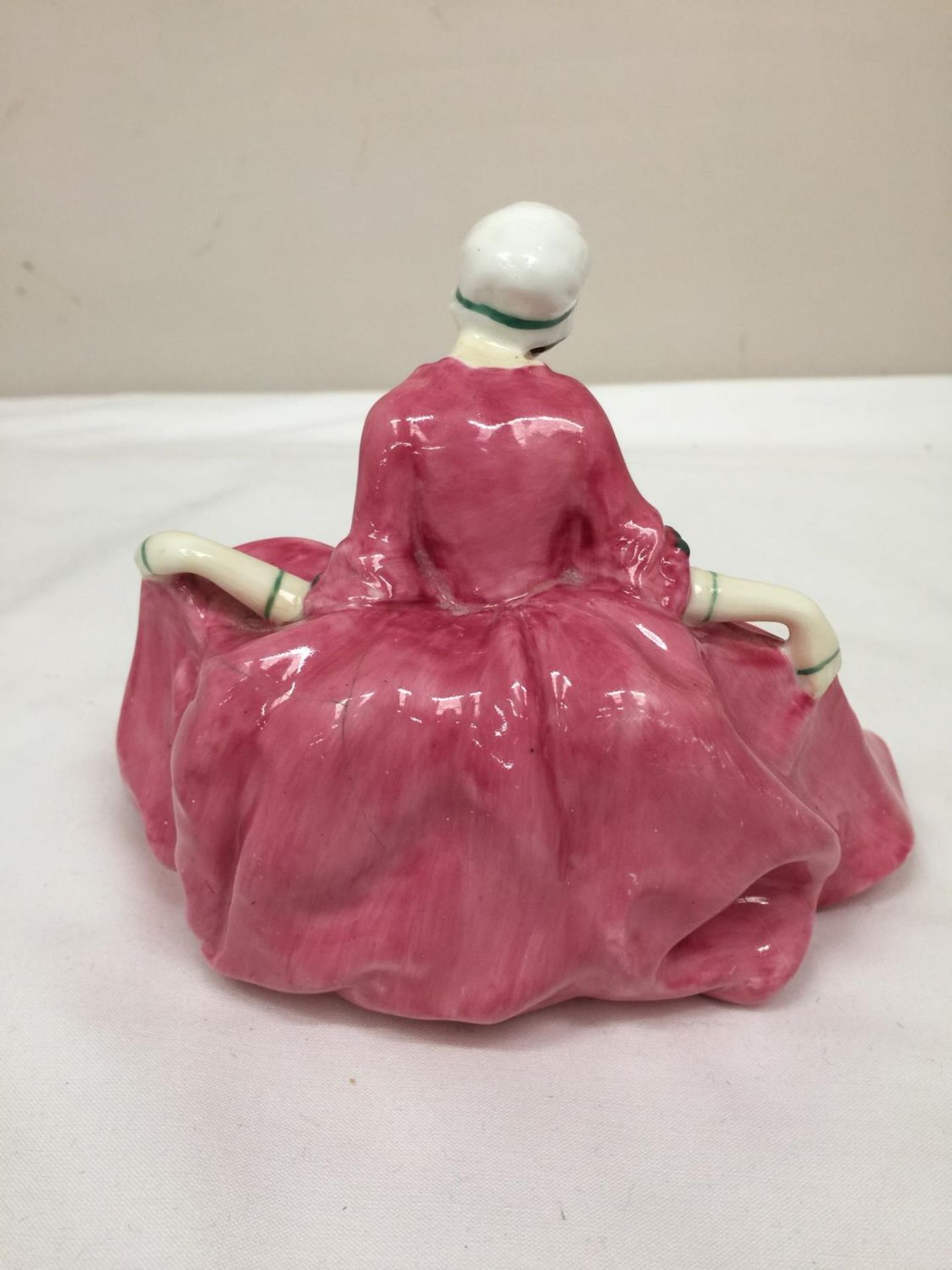 A ROYAL DOULTON FIGURE 'POLLY PEACHAM' HN 549 A/F CRACK TO BASE - Image 3 of 5