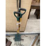 VARIOUS GARDEN TOOLS TO INCLUDE SPADE, FORK AND RAKE ETC