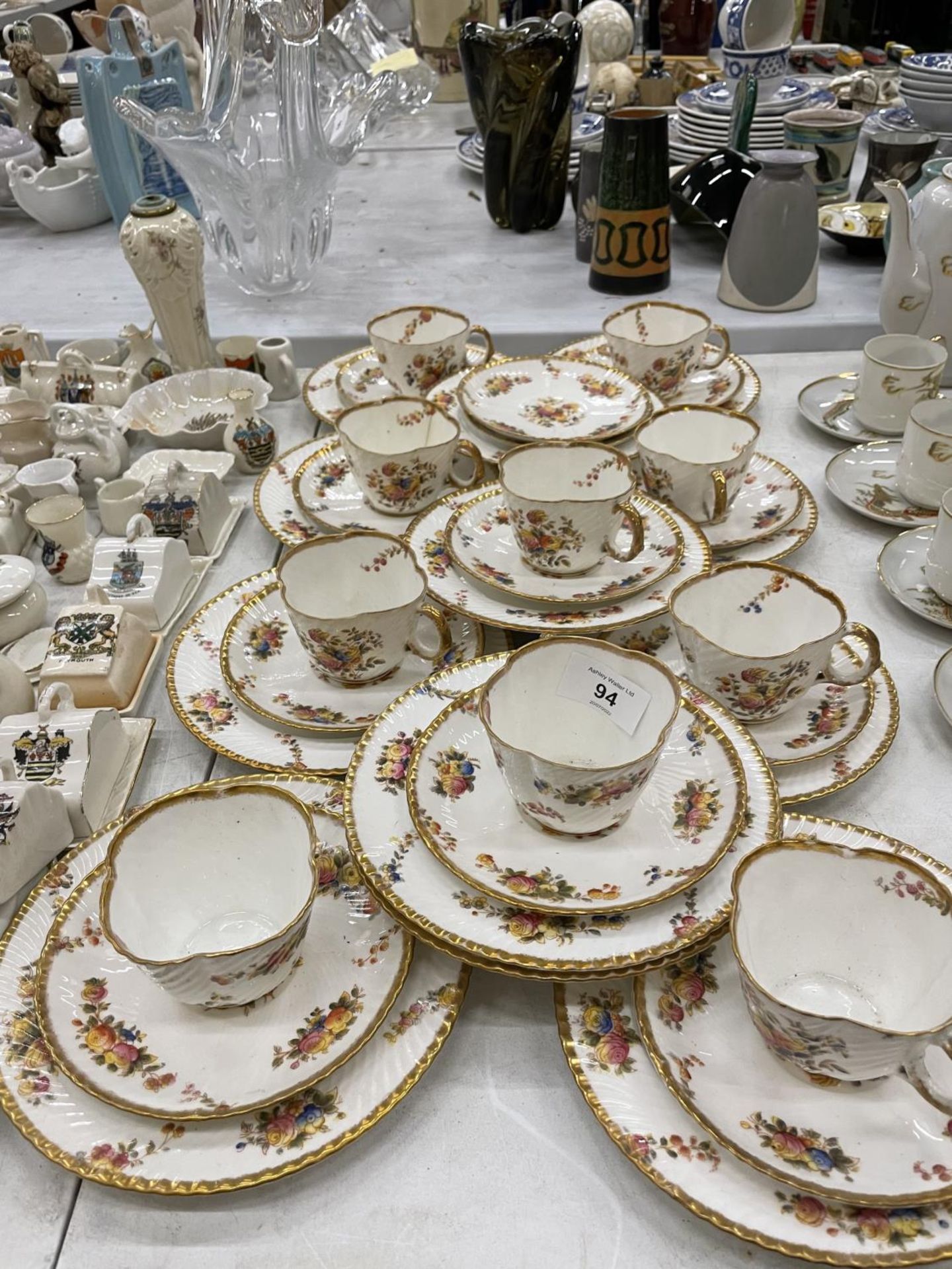 A COLLECTION OF CIRCA LATE 1800'S/EARLY 19TH CENTURY CHINA CUPS, SAUCERS AND PLATES DECORATED WITH - Image 3 of 6