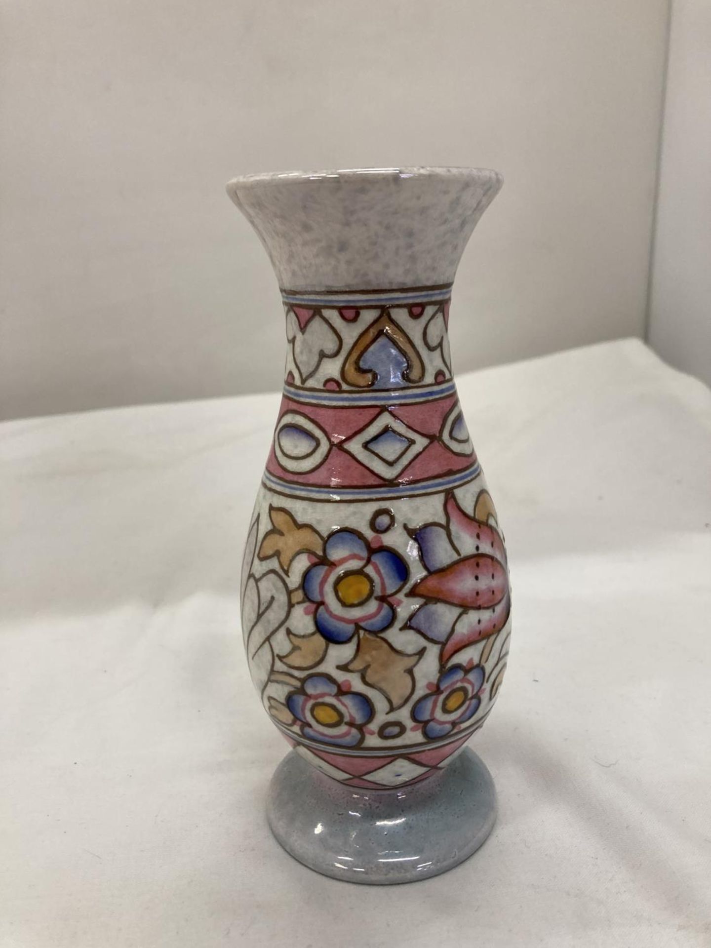 A CHARLOTTE RHEAD BUD VASE HEIGHT 15.5CM - Image 2 of 6