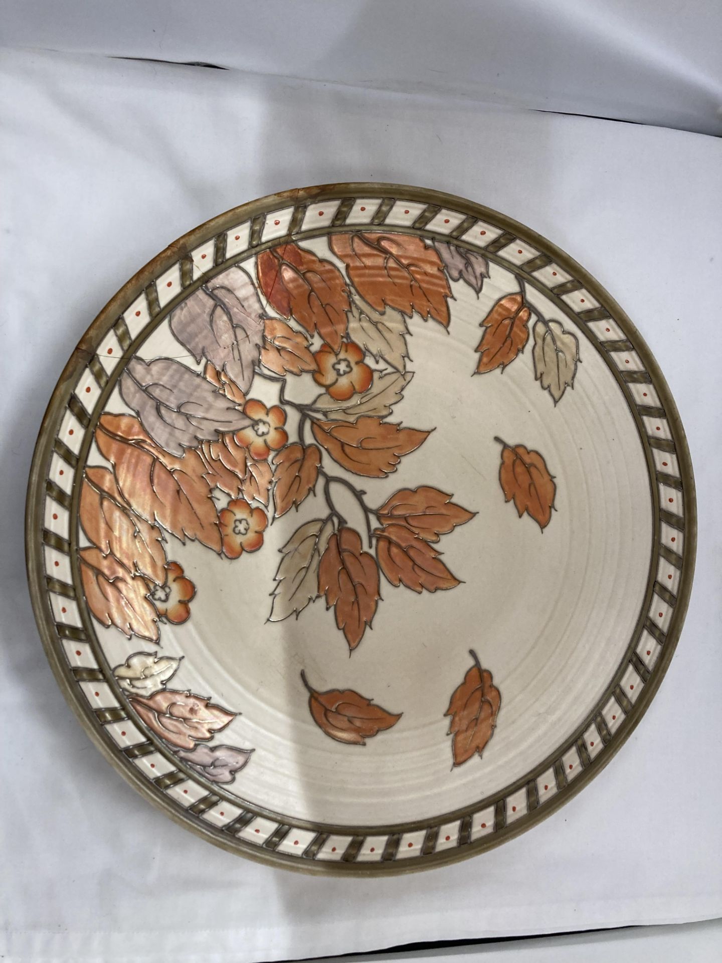 A LARGE CHARLOTTE RHEAD DECORATED CHARGER DIAMETER 43.5CM - Image 2 of 18