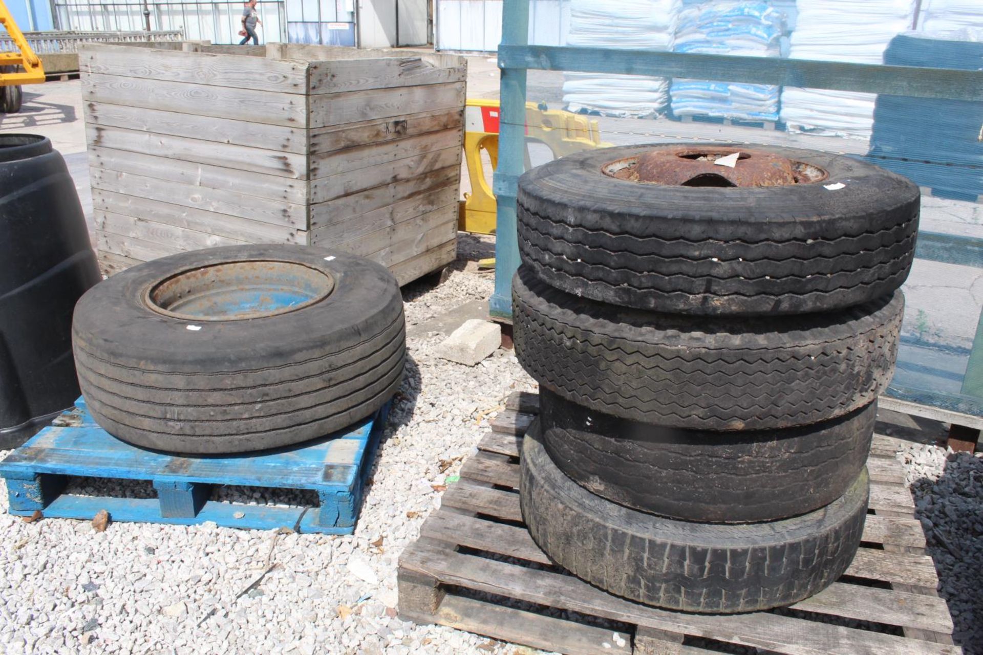 6 VARIOUS TYRES + VAT - Image 3 of 3