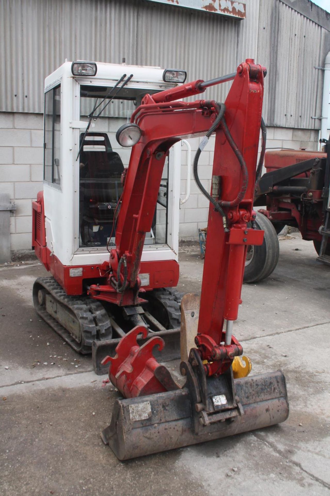 1994 PELLETEUSE 41 MINI EXCAVATOR 4843 HOURS WITH 3 BUCKETS NO VAT - Image 2 of 3