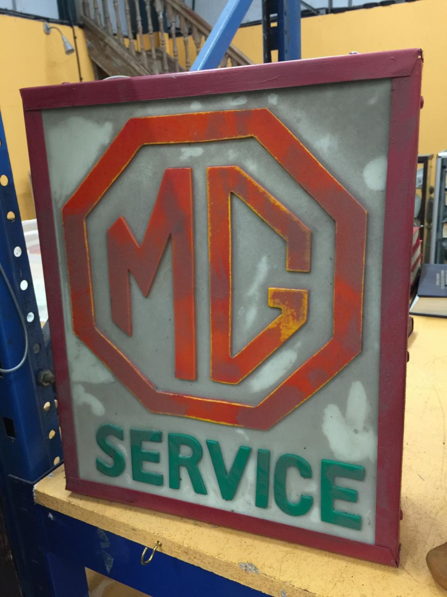 A MG SERVICE ILLUMINATED SIGN H: 40CM - Image 2 of 6