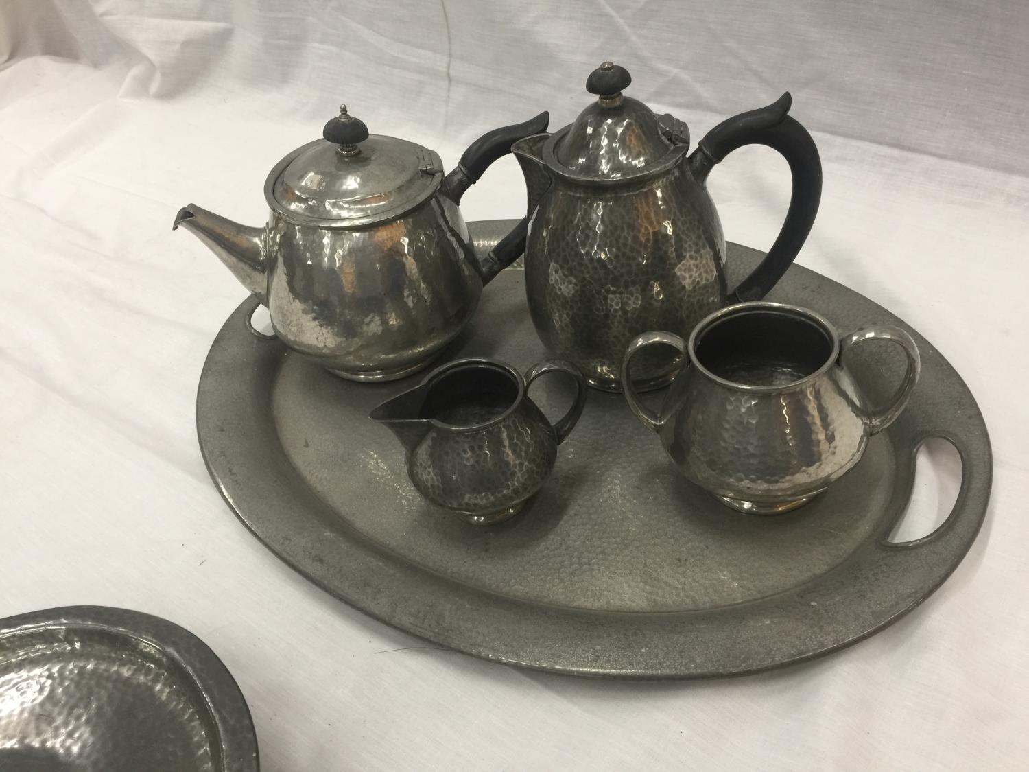 A HAND HAMMERED SIX PIECE TUDRIC PEWTER SET - Image 8 of 30
