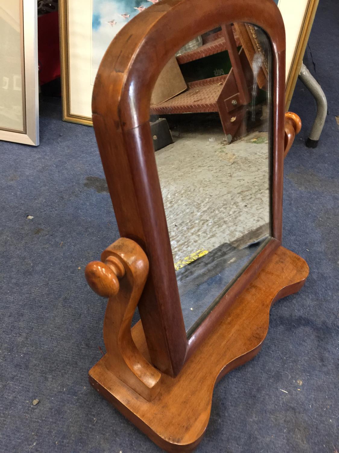 A MAHOGANY FRAMED TOILET MIRROR HEIGHT 43CM, WIDTH 35.5CM - Image 9 of 12