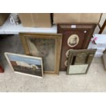 AN ASSORTMENT OF VINTAGE FRAMED PICTURES AND PRINTS