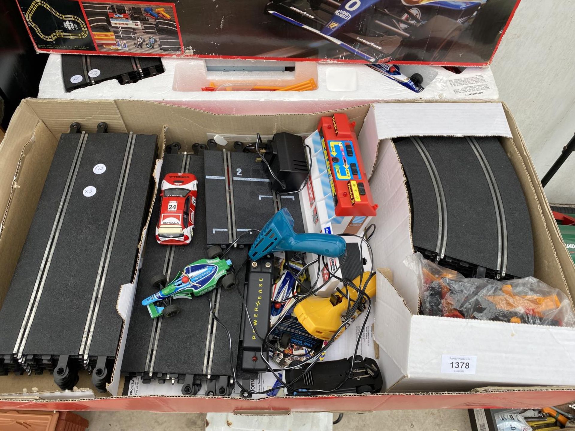 TWO BOXES OF FORMULA ONE SCALEXTRIC - Image 2 of 9