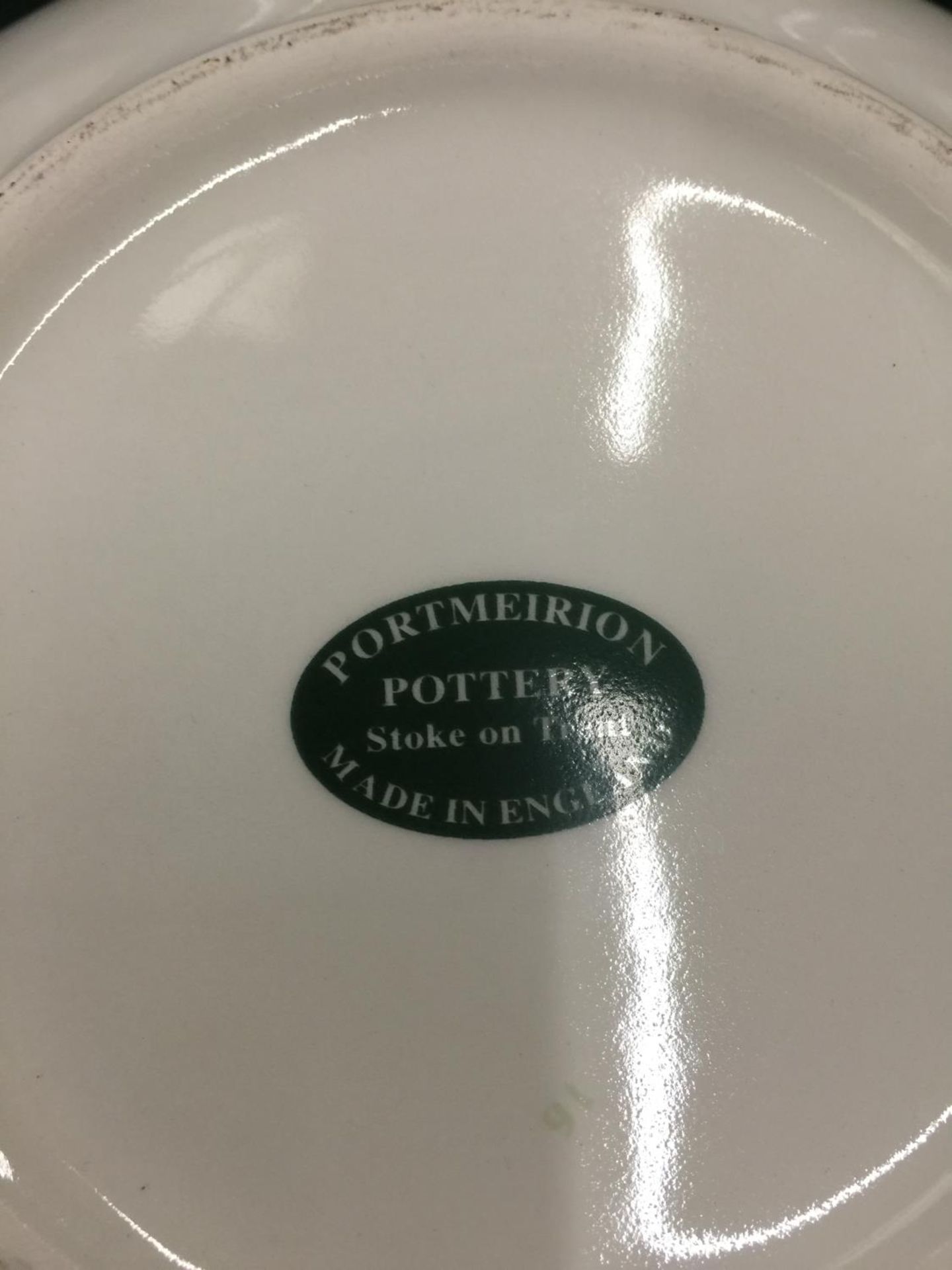 A QUANTITY OF PORTMERION TO INCLUDE A BOWL 'THE HOLLY AND THE IVY' DIAMETER 23.5CM, A BOXED SET OF - Image 5 of 5