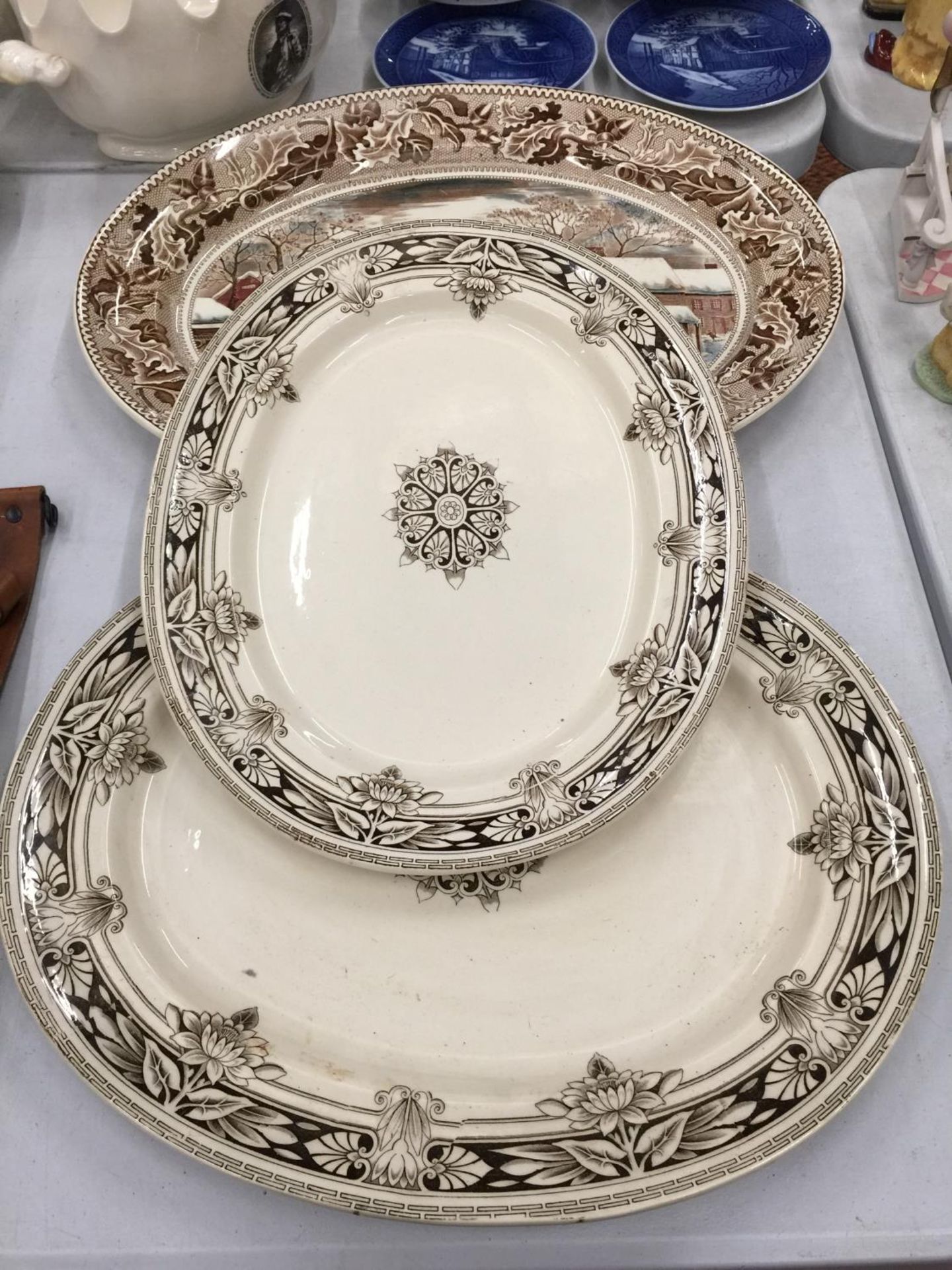 TWO OVAL VICTORIAN PLATTERS DIAMETERS 44.5CM AND 39.5CM PLUS A LARGE JOHNSON BROS OVAL MEAT - Image 4 of 4