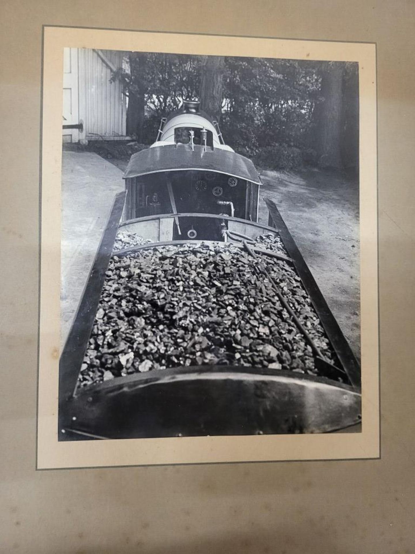 A RAILWAY LOCOMOTIVE AND TENDER - BLUE PACIFIC, WITH CAST ALLOY NAME PLATES - 15 INCH GAUGE, FOR - Image 34 of 37