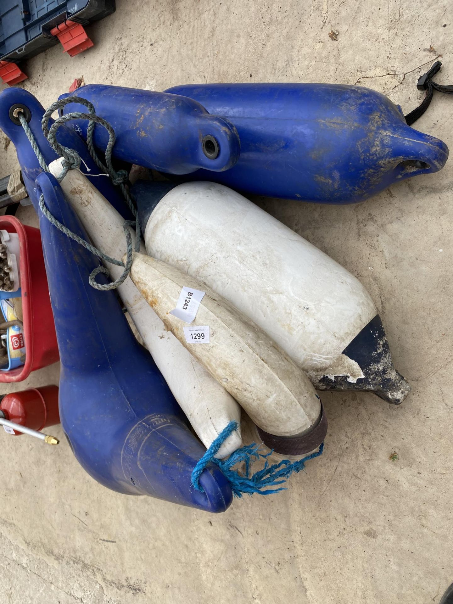 AN ASSORTMENT OF RUBBER BUOYS - Image 2 of 3