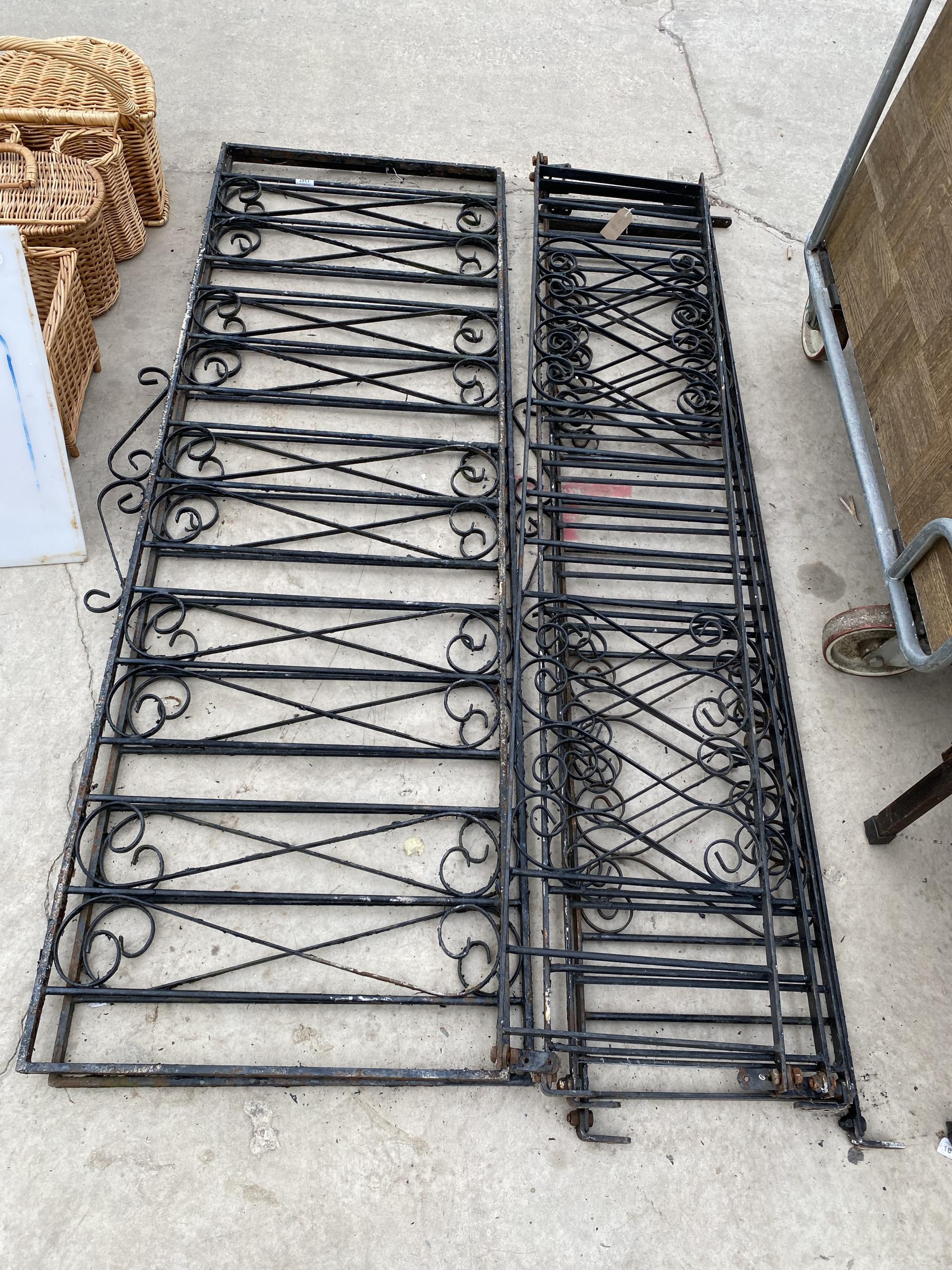 SIX SECTIONS OF DECORATIVE METAL RAILINGS - Image 3 of 3
