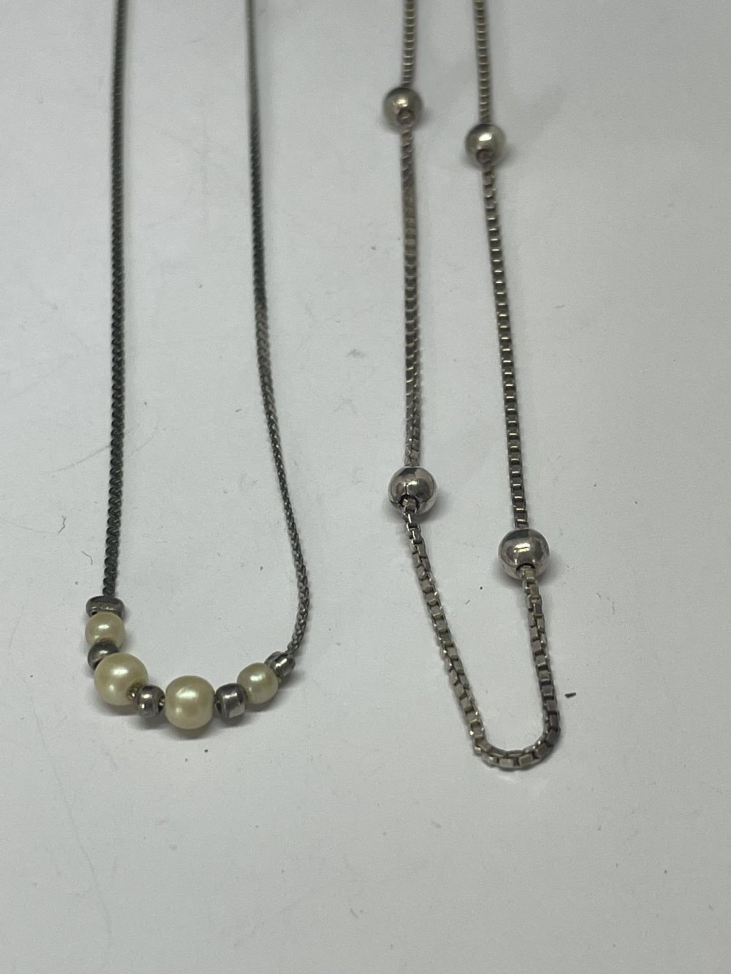 FOUR SILVER NECKLACES WITH BALL DESIGN - Image 4 of 5