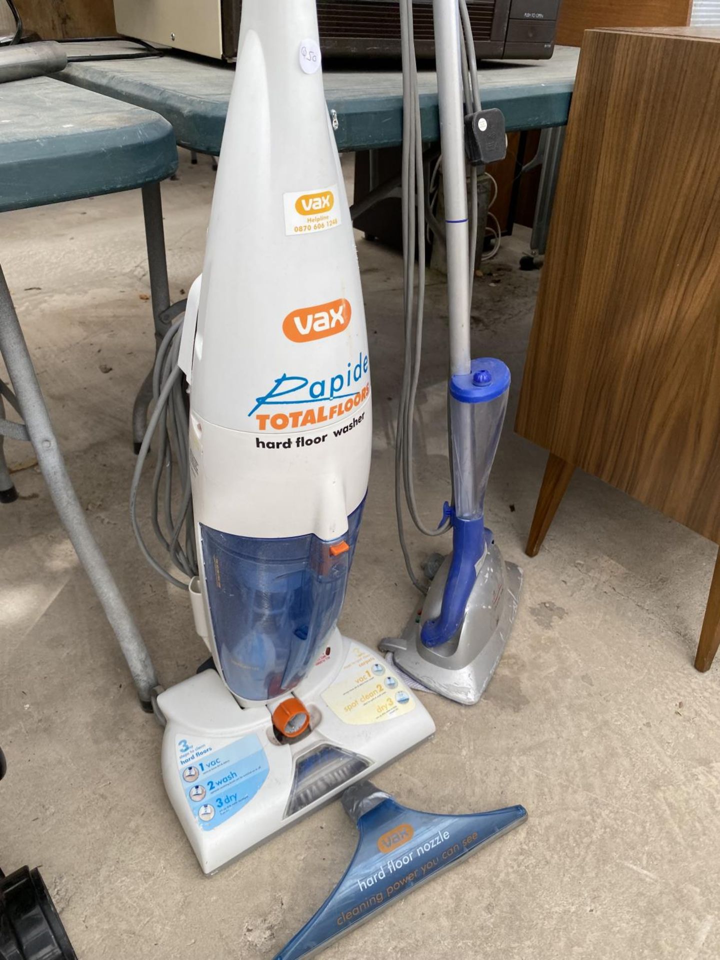A HOME-TEK STEAM MOP AND A FURTHER VAX HARDFLOOR WASHER - Image 2 of 4