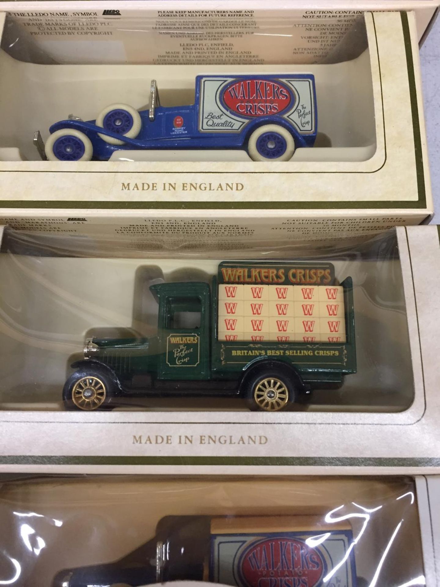 TWELVE LLEDO 'DAYS GONE BY' DIE-CAST MODELS OF VINTAGE ADVERTISING VANS - Image 3 of 4