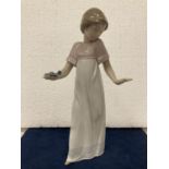 A NAO BY LLADRO LADY WITH CANDLE FIGURINE (CANDLE MISSING) - TO LIGHT THE WAY - 26 CM