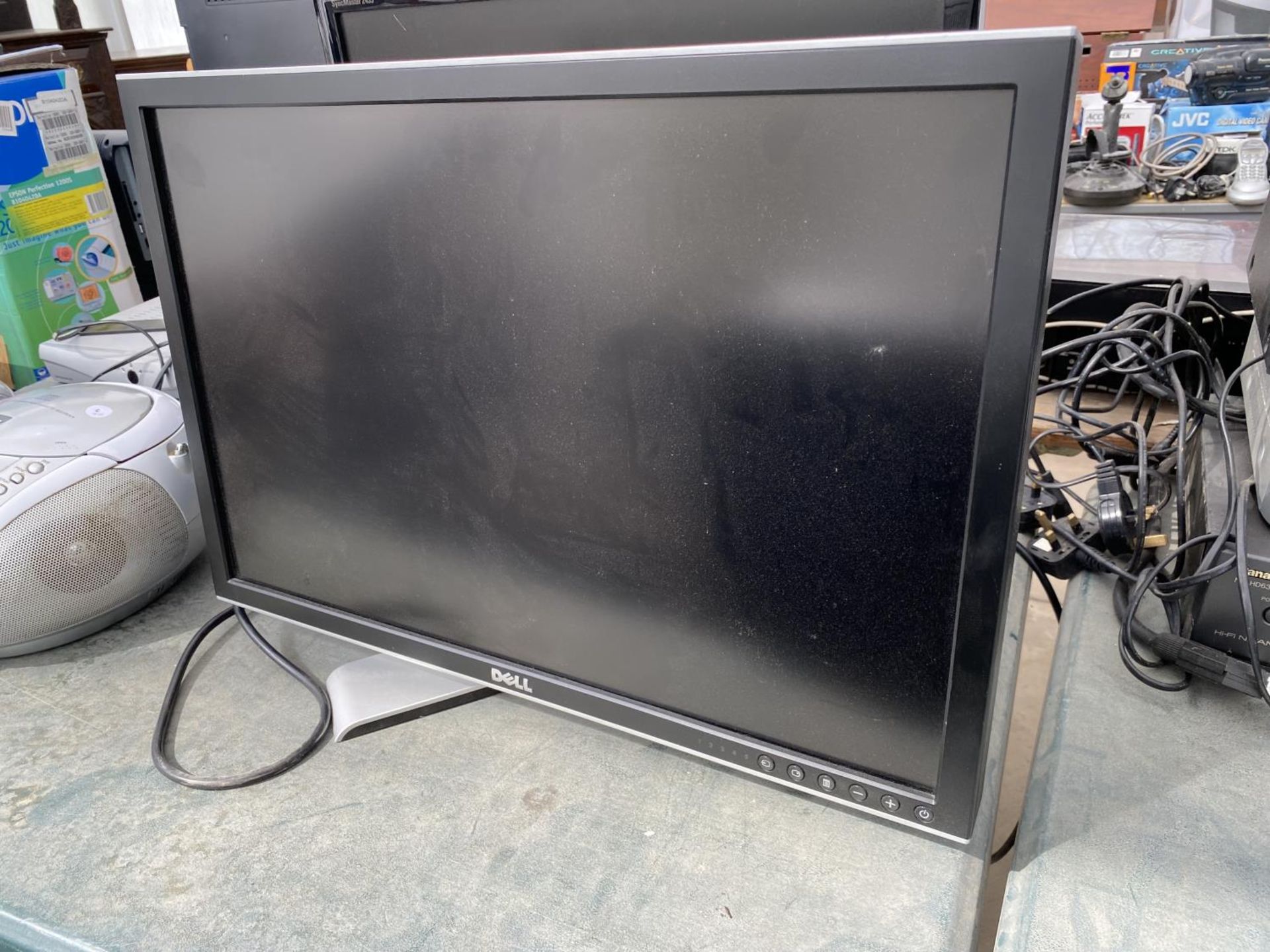 A SAMSUNG TELEVISION AND A DELL MONITOR - Image 2 of 5