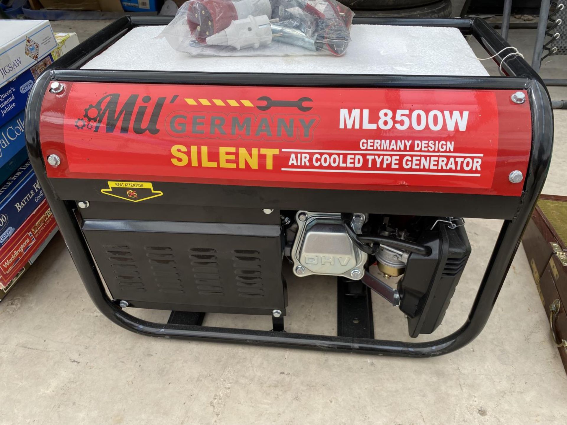 A MIL GERMANY ML8500W SILENT GENERATOR - Image 5 of 7