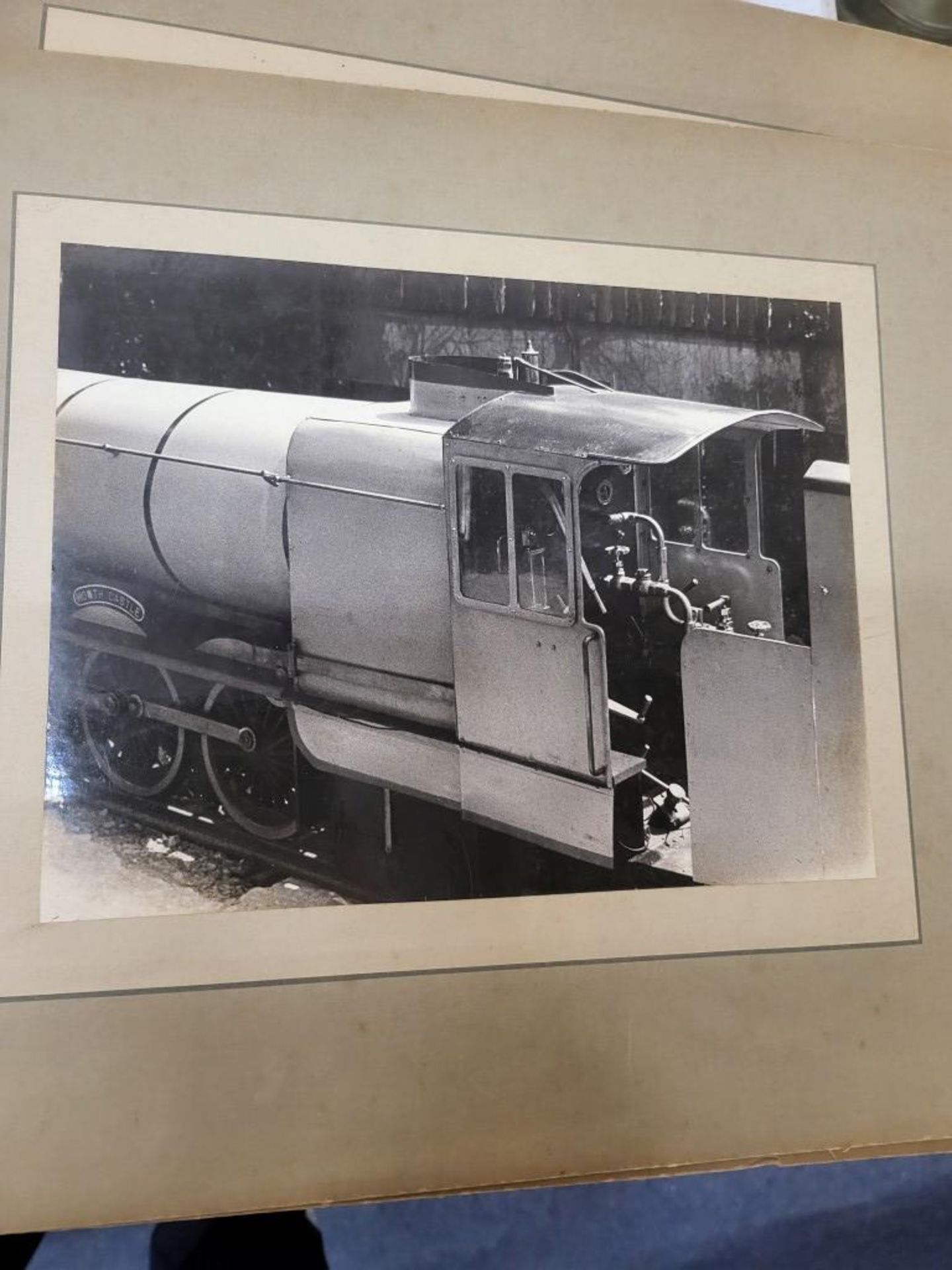 A RAILWAY LOCOMOTIVE AND TENDER - BLUE PACIFIC, WITH CAST ALLOY NAME PLATES - 15 INCH GAUGE, FOR - Image 25 of 37