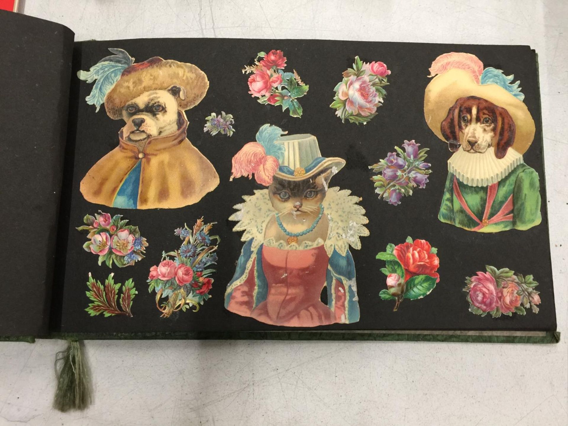 A VINTAGE SCRAPBOOK FILLED WITH VICTORIAN IMAGES - Image 4 of 5