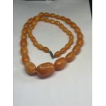 AN BUTTERSCOTCH AMBER STYLE NECKLACE