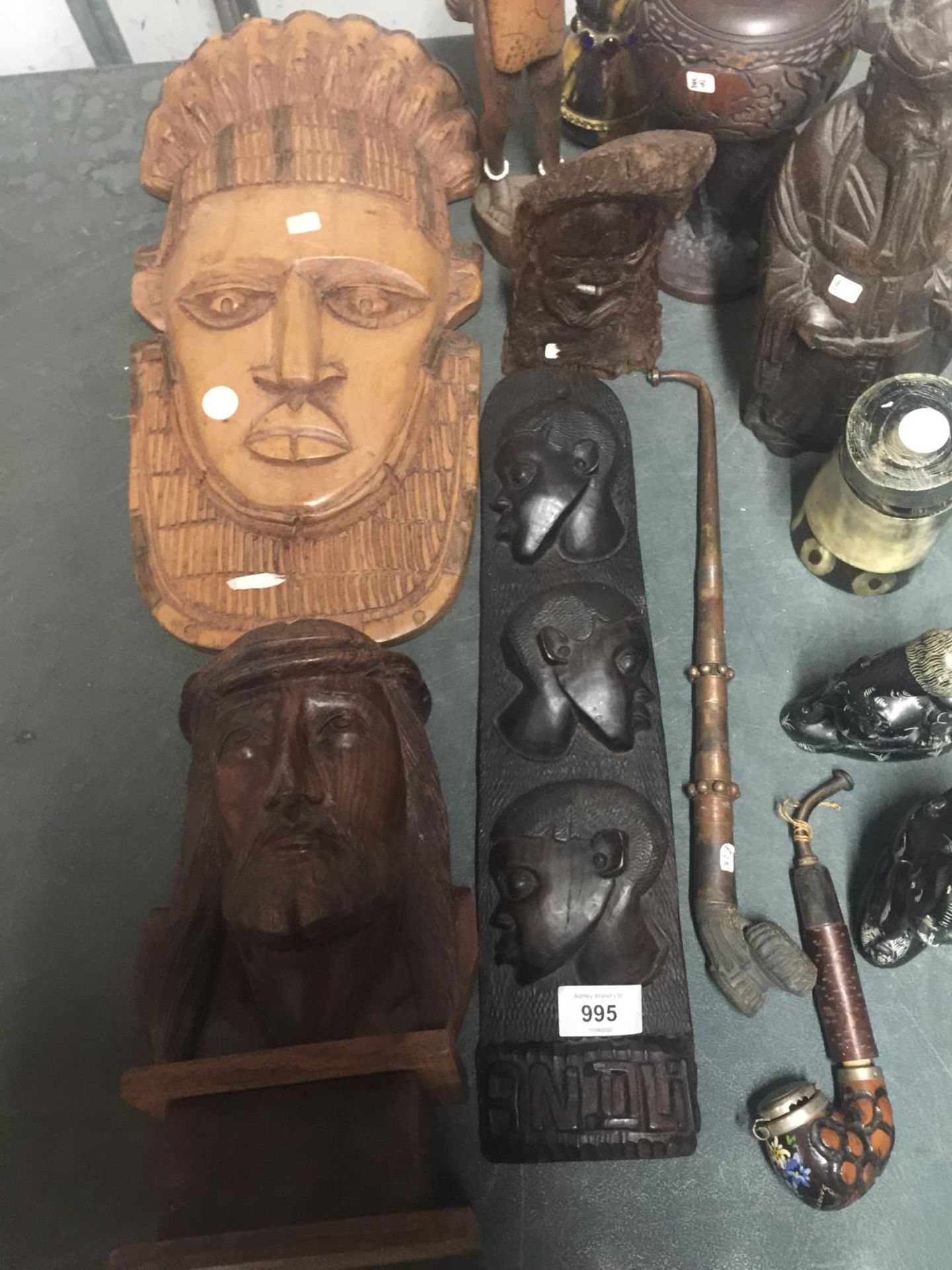 A COLLECTION OF TREEN ITEMS TO INCLUDE CARVED WALL PLAQUES, A TREEN BUST 'ELEPHANT' GOBLET, ELEPHANT - Image 2 of 4