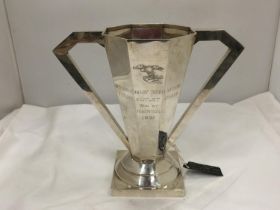 A SILVER ART DECO STYLE GREYHOUND RACING TROPHY ENGRAVED 10TH ANNIVERSARY DERBY MEETING WON BY