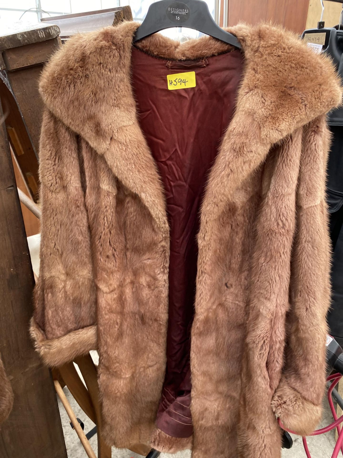 THREE LADIES FUR COATS AND A FUR STOLE - Image 4 of 5