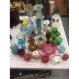 A LARGE QUANTITY OF COLOURED STUDIO ART GLASSWARE TO INCLUDE BOWLS, VASES, PAPERWEIGHTS, ETC