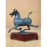 VINTAGE MID CENTURY ASIAN BRONZED VERDIGRIS HORSE SCULPTURE, HAN DYNASTY FLYING HORSE - HEIGHT 19CM,