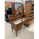 AN EDWARDIAN MAHOGANY DRESSING TABLE, 48" WIDE