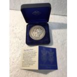 A UK 1972 WEDDING ANNIVERSARY MEDAL BOXED