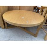 A MODERN OAK COFFEE TABLE, 32" DIAMETER