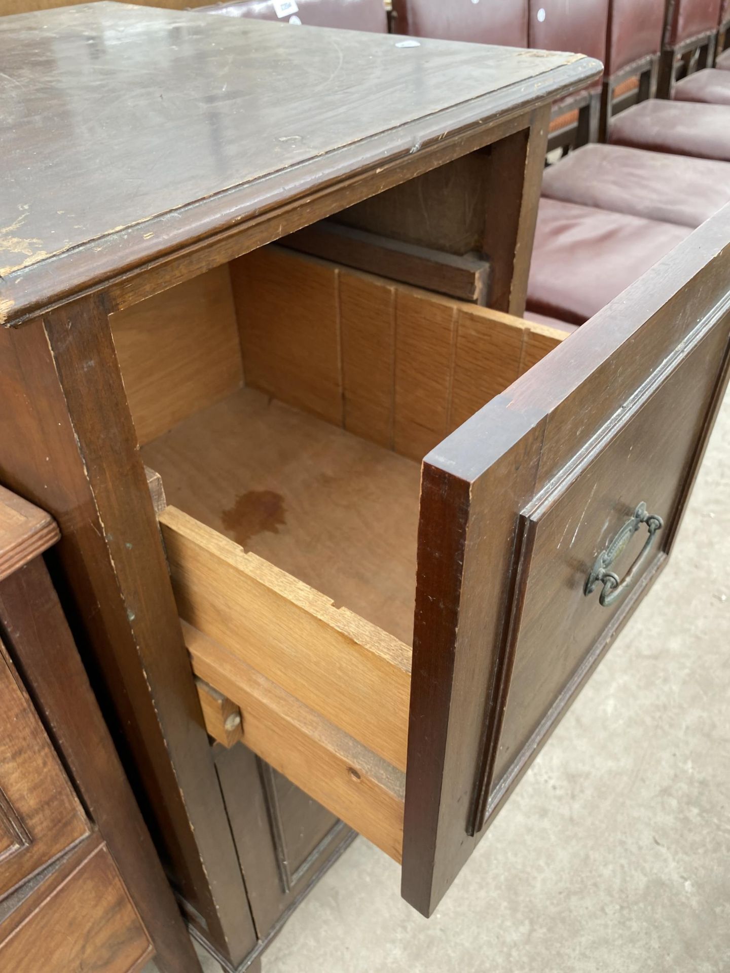 AN EDWARDIAN TWO DRAWER FILING CABINET AND VICTORIAN COMMODE - Image 4 of 6