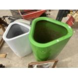 A GREEN FIBRE GLASS GARDEN PLANTER AND A FURTHER SMALL WHITE FIBRE GLASS PLANTER