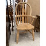 A MINIATURE WINDSOR STYLE CHILDS CHAIR