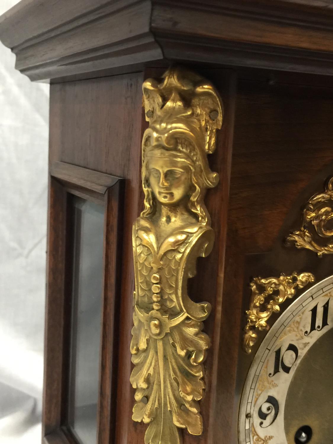 A 19TH CENTURY MAHOGANY CASED BRACKET CLOCK WITH FULL BRASS DIAL AND SILVER CHAPTER RING ORMOLA - Image 7 of 12