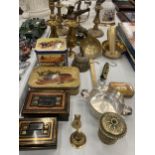 A QUANTITY OF BRASSWARE TO INCLUDE CANDLESTICKS, BOWLS, A LADEL, BELLS, PLUS VINTAGE TINS TO INCLUDE
