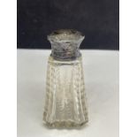 A SILVER BOTTLE TOP ENGRAVED DECEMBER 1921 INDISTINCT HALLMARK