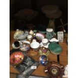 A LARGE MIXED LOT TO INCLUDE JUGS, VASES, JEWELLERY BOX, DOORSTOP, TRINKET POT, GLOBE PAPERWEIGHT